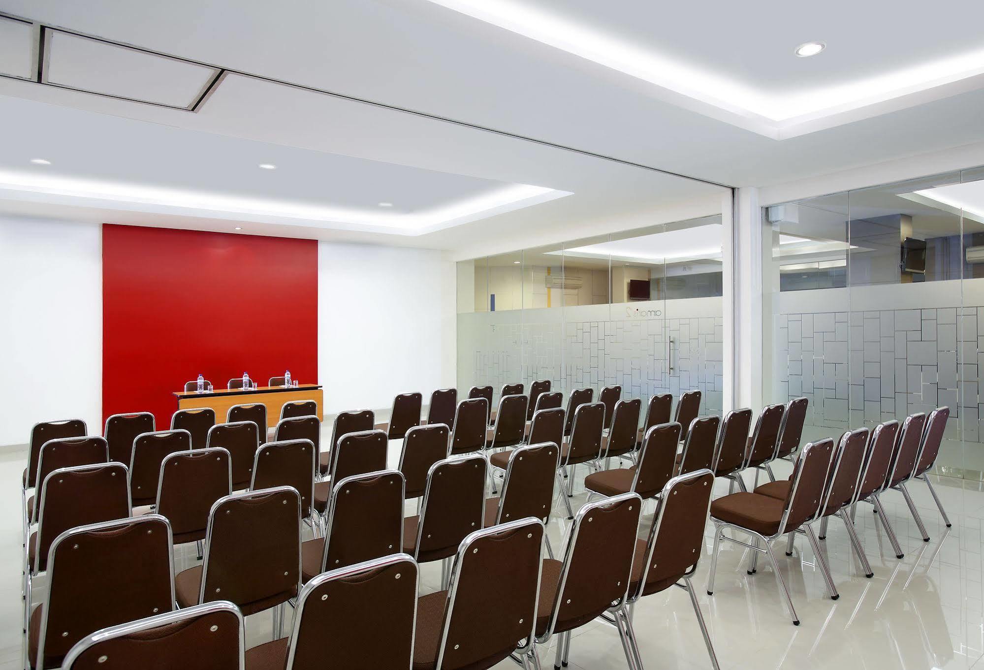 Amaris Hotel Cilegon Luaran gambar